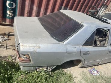 шины для грузовых: Хавкат Mercedes-Benz, 1994 г., Колдонулган, Оригинал