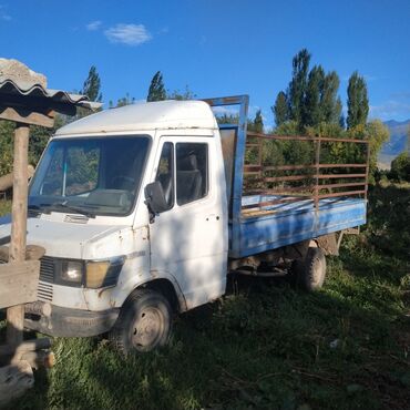 мерс зайчик 210: Mercedes-Benz : 1991 г., 2.9 л, Механика, Дизель, Бус