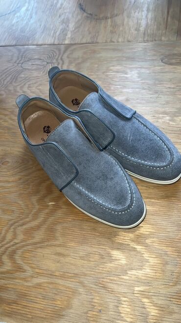 лоро пиано обувь женская летняя: Лоферы, 37, Loro Piana, Б/у, цвет - Серый, Платная доставка, Самовывоз