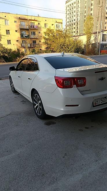 белый салон: Chevrolet Malibu: 2014 г., 2.4 л, Автомат, Газ, Седан — 4