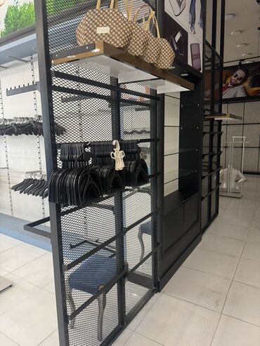 Stend vitrinləri: Mağaza avadanlığı – metal geyim asqıları və vitrinalar - Müxtəlif — 14