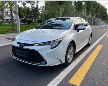 Toyota: Toyota Corolla: 2020 г., 1.8 л, Автомат, Гибрид, Седан