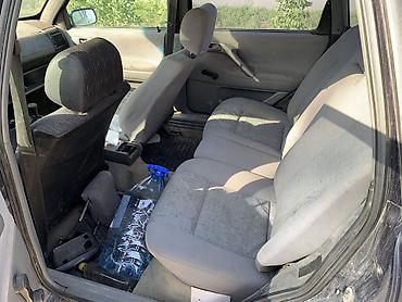 Продажа авто: Volkswagen Passat: 1995 г., 2 л, Механика, Бензин, Универсал — 6