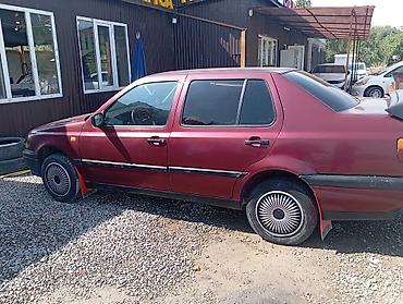 Продажа авто: Volkswagen Vento: 1999 г., 1.6 л, Механика, Бензин, Седан — 1