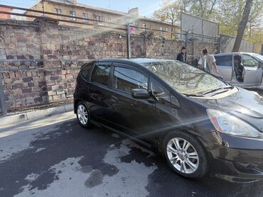 хонда фит 2005 цена: Honda Fit: 2009 г., 1.5 л, Автомат, Бензин, Хетчбек