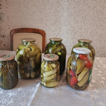 Mürəbbələr: Məhsul: Ev üsulu turşu assortisi Təsvir: - Şüşə bankalarda