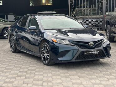 срочно продам авто в связи с переездом: Toyota Camry: 2019 г., 2.5 л, Автомат, Бензин, Седан