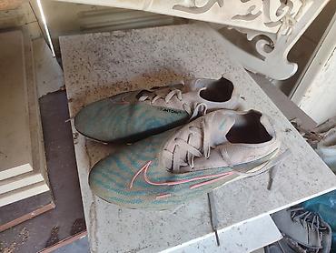 ничего: Футбольные бутсы Nike Phantom где то 3 года назад купил за 2700 долго — 4