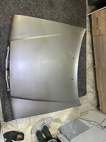 bmw e39 kapot: Məhsul: Avtomobil kapotu Təsvir: - Rəng: açıq gümüş/boz - Material — 2