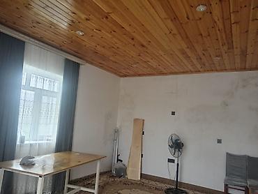 shirvan emlak: Həyət evi geniş hasarlanmış ərazi ilə təqdim olunur. Giriş hissəsində — 10