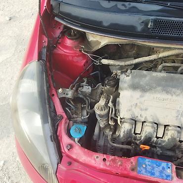 Honda: Honda Jazz: 2005 г., 1.4 л, Механика, Бензин, Хэтчбэк — 2