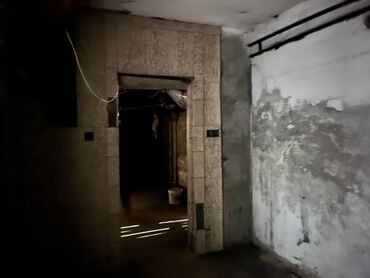 оптовый склад: Сниму подвальное или заброшенное помещение или бункер в центре города