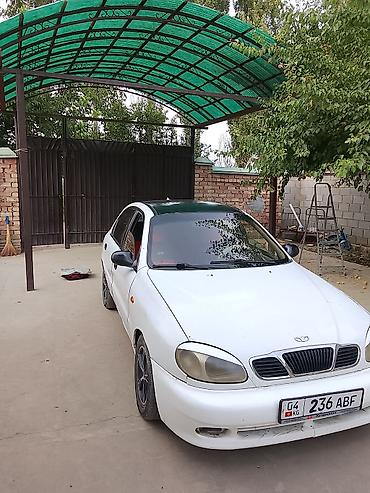 Daewoo Lanos: 1999 г., Механика, Бензин, Седан