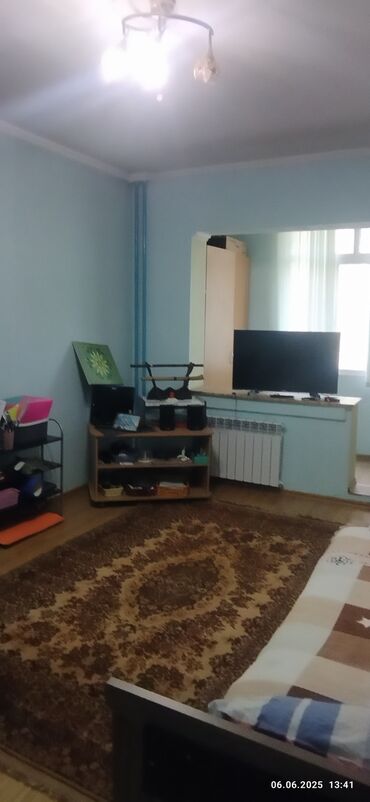 аламедин квартира: 3 комнаты, 84 м², 105 серия, 3 этаж, Старый ремонт