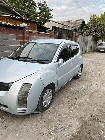 без торга: Toyota WiLL: 2002 г., Автомат, Бензин, Хэтчбэк — 3