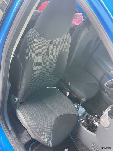 Toyota: Toyota Aygo: 1 l. | 2010 έ. Χάτσμπακ — 6