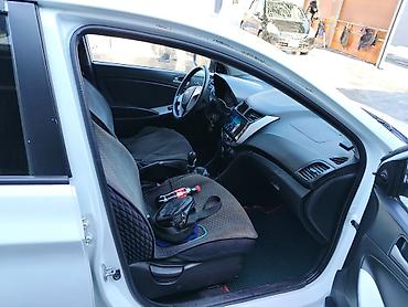 Hyundai: Hyundai Solaris: 2013 г., 1.4 л, Механика, Бензин, Седан — 12