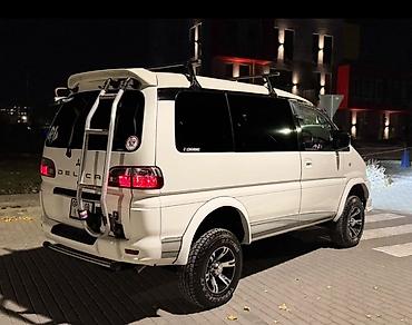 corolla s: Mitsubishi Delica: 2004 г., 3 л, Автомат, Бензин, Минивэн — 4