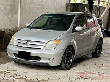 Toyota ist: 2003 г., 1.5 л, Автомат, Бензин, Хэтчбэк