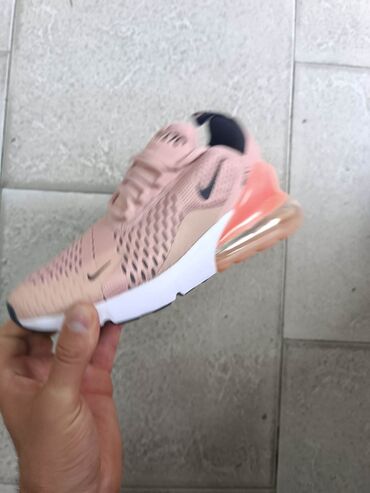 Patike: Patike — 17