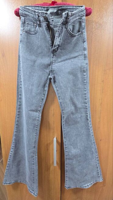 Другая женская одежда: Здравствуйте. Распродаю вещи, в основном Б/У, но, в хорошем — 10