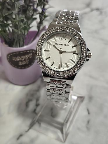 kristali prodaja: Michael Kors ženski ručni sat – elegantan srebrni model - Okruglo — 1