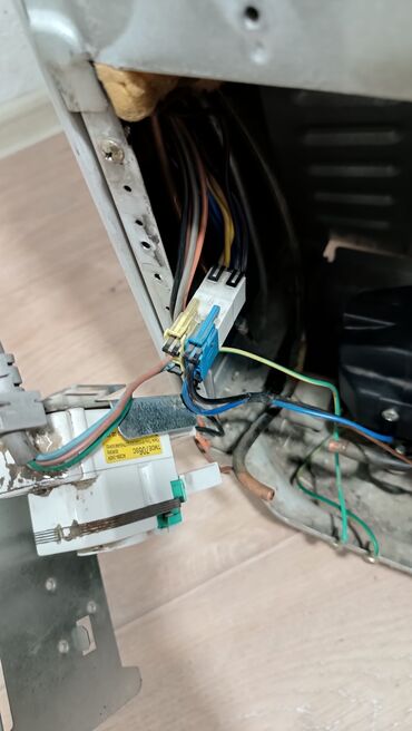 Ремонт холодильников, морозильников: Ремонт холодильников и морозильников и стиральных машин всех марок — 4