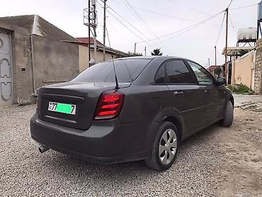 prius spoyler: Avtomobil: Sedan, yas asvalt rəng Kuzov: 4 qapı, arxa spoyler konturlu — 3