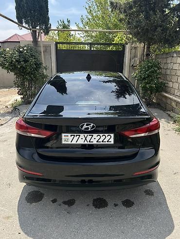 Hyundai: Hyundai Elantra: 2 l | 2018 il Sedan — 7