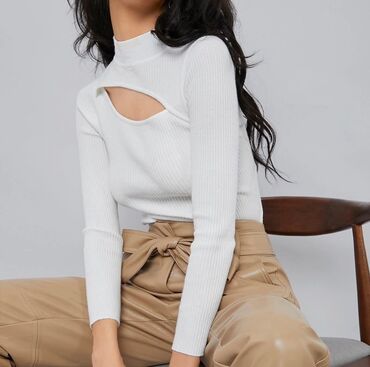 Bluze: Bluzica 
1700 din — 7