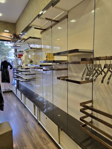 Digər mebel: Geyim mağazası ücün mebel,vitrin stilaj,aksesuarlar, kreslo -da lalafo.az — 8 Digər mebel: Geyim mağazası ücün mebel,vitrin stilaj,aksesuarlar, kreslo — 8