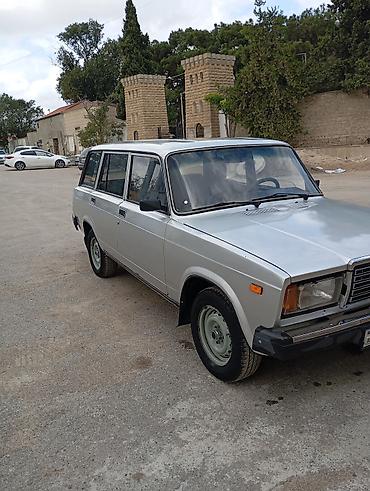 VAZ (LADA): (Unvan Merdekan )VAZ 2104 universal - Kuzov: 5 qapılı universal — 5