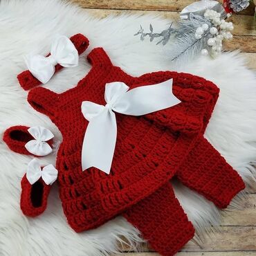 Dəstlər: Qırmızı-ağ rəng palitrasında əl ilə toxunmuş körpə geyim dəstləri - — 13