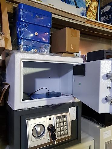 göy seyfe: Seyfler satilir yenidir gozel gorunusludu 20x31 sm olculudur colden — 4