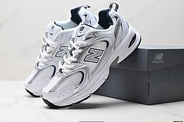 Кроссовки и спортивная обувь: 1、Информация о товаре Модели: Мужские / Женские Размеры: 36-45 at lalafo.kg — 1 Кроссовки и спортивная обувь: 1、Информация о товаре Модели: Мужские / Женские Размеры: 36-45 — 1