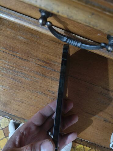 Apple iPhone: IPhone 13 Pro, Б/у, 128 ГБ, Alpine Green, Зарядное устройство, 83 % — 5