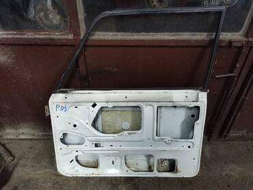 Auto delovi: Vrata prednja desna lada 2107 riva, lada karavan,2105. Vrata su — 5