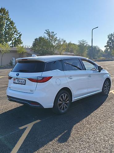 BYD: BYD Song Max: 2020 г., 1.5 л, Автомат, Гибрид, Кроссовер — 4
