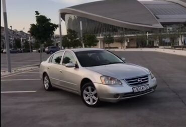 nissan sunny 2012: Nissan Altima: 2.5 l | 2001 il Sedan