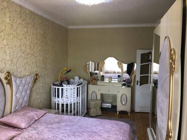 Köhnə tikili: Bakı, 4 otaqlı, Köhnə tikili, m. Xalqlar Dostluğu, 100 kv. m — 8