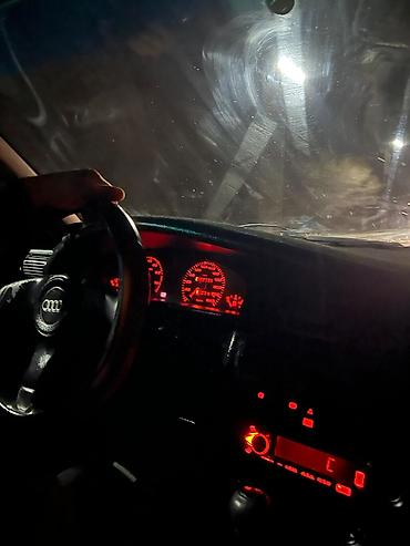 Audi: Audi 100: 1992 г., 2 л, Ручные, Бензин, Седан — 11