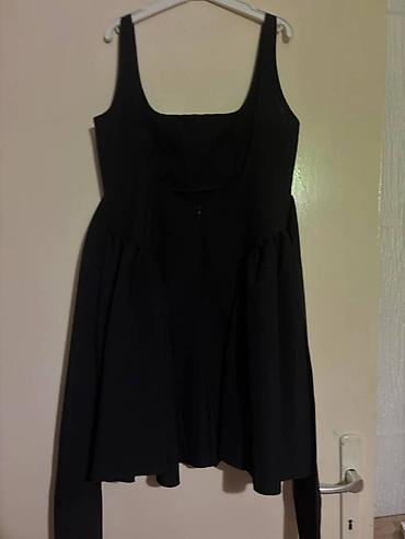 Haljine: Samo jednom obucena haljina, kao nova, mini, seksi, vecernja. Prodata — 8