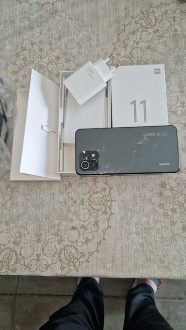 Xiaomi Mi 11, цвет - Серый