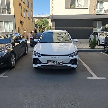 2023: BYD Qin: 2023 г., 0.1 л, Типтроник, Электромобиль, Седан — 1