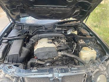 mersedes mostu: Mercedes-Benz E 200: 2 l | 1999 il Sedan — 9