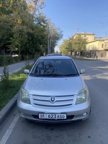 тайота ипсум гранат: Toyota ist: 2004 г., 1.5 л, Хетчбек