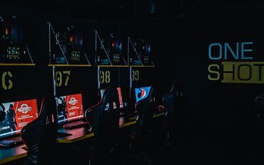 Другая коммерческая недвижимость: 📍ул. Абдраимова Ишембая 🔘Этажи -1/9 🔘326,3м² Продаётся готовый — 4