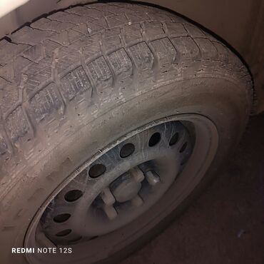 Другие автомобили: Седан среднего класса, бежевый металлик. 4 двери, просторный салон и — 10