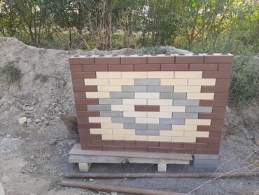 Производство кирпичей: Лего кирпич чыгарган станок сатылат.Комплексте станок — 2