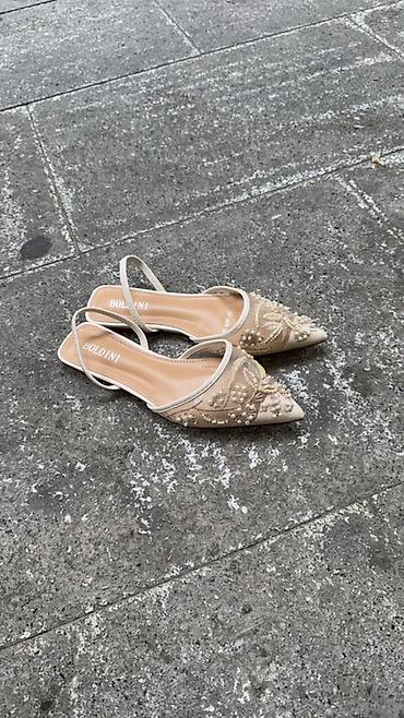 Boldini qadın ayaqqabısı – kəmərli slingback balet/pumps - Dizayn: Ucu